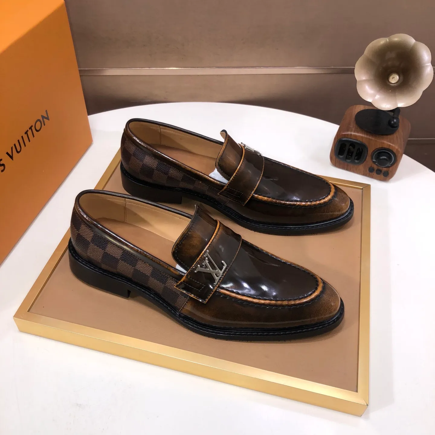 Men's shoes💰460💰【LOUIS VUITTON】(sheepskin lining) new cowhide LV formal shoes🎩🎩❗️🆘made one to one at the counter🎩original quality, imported cowhide upper➕full sheepskin lining➕original rubber outsole, {high quality visible}👣Size: 38-45 (45 custom-made)